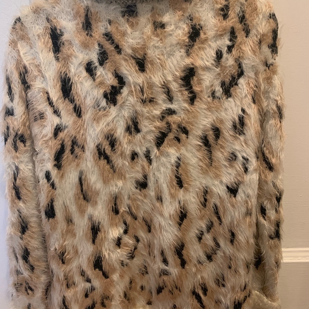 Mink Pink cozy cardigan sweater. - Picture 3 of 5